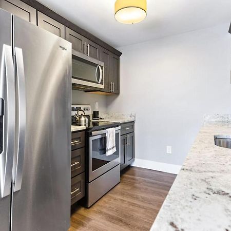 Your Cozy One Bedroom Midtown Детройт Екстериор снимка